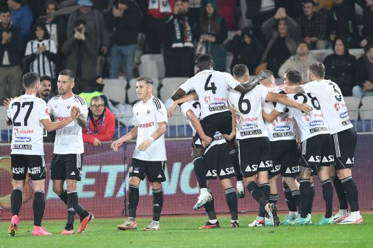 Alex Chipciu, frustrat după ce ”șepcile roșii” au ratat iar victoria cu CFR: ”Mi-e ciudă!” Toate reacțiile după remiza din derby-ul Clujului