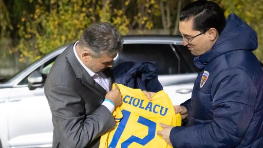 VIDEO | Moment de confuzie pentru Marcel Ciolacu, în cantonamentul României: ”La vreo 5 ani de la Revoluție, nu am mai avut fotbal”