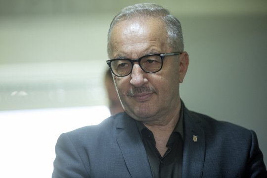 EXCLUSIV | Vasile Dîncu, detalii incredibile din culisele războiului Steaua - FCSB. ”Am vrut să schimb legea, dar au fost presiuni din partea FCSB. Simt o opoziție și la Minister”