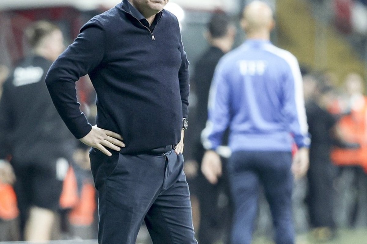 Marius Sumudică, antrenorul lui Gaziantep FK, la meciul Besiktas - Gaziantep 2-0, etapa a 10-a din Super Lig, stadionul ”Tupras” din Istanbul, Turcia, 30 Octombrie 2023