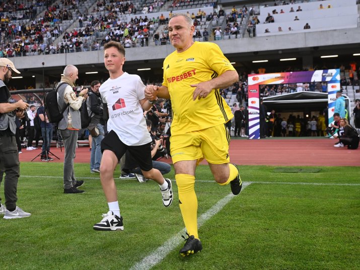 Gică, în luna iunie a acestui an, la amicalul România - Galatasaray rezervat veteranilor și disputat la Cluj