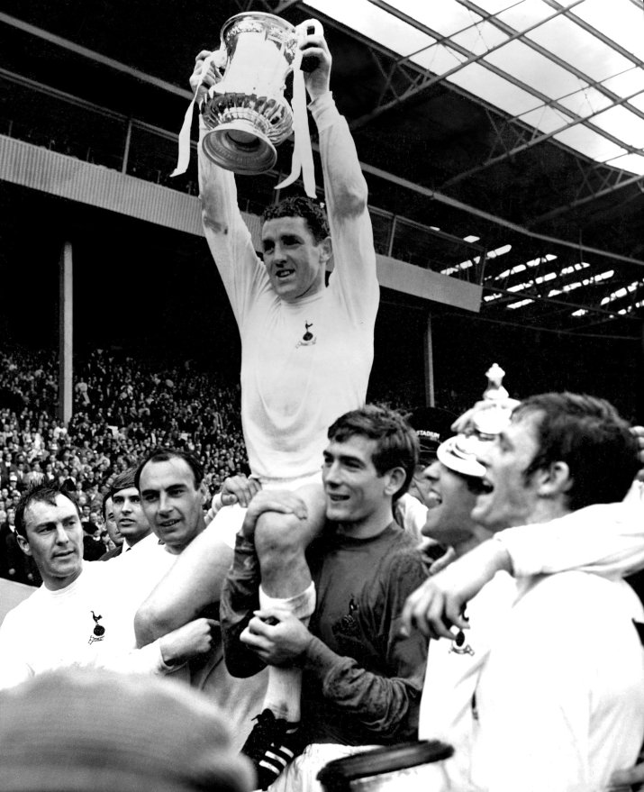 Venables, alături de coechipierii săi de la Tottenham în 1967, anul în care Tottenham cucerea Cupa Angliei