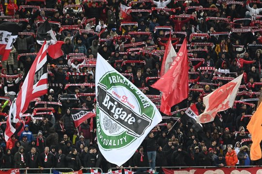 Gestul care spune tot! Cum au reacționat suporterii lui Dinamo, după ce jucătorii au venit să îi mulțumească galeriei la finalul înfrângerii cu FCSB