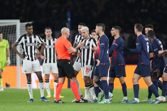 A fost scandal mare la PSG - Newcastle, după un final dramatic de meci. Fosta glorie a englezilor a ieșit la atac