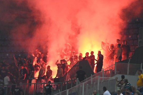 Anunț-șoc în lumea ultras din România: una dintre cele mai vechi brigăzi se retrage