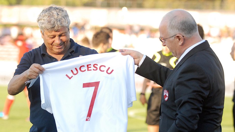 Un titlu și două Cupe ale României a câștigat Mircea Lucescu alături de Dinamo