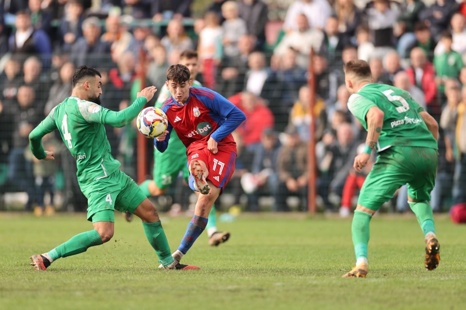 Alin Raicu și Ouadie Salhi în meciul CSC Dumbrăvița și CSA Steaua 0-0,  Etapa a 12-a  Liga 2, Stadionul ”Ștefan Dobai” din Dumbrăvița, 04 noiembrie 2023