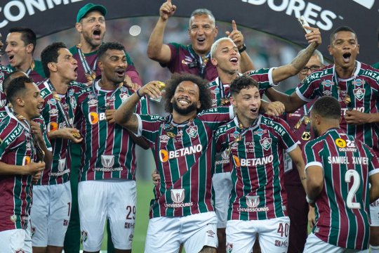 Fluminense a câştigat în premieră Copa Libertadores după o finală foarte intensă cu Boca Juniors