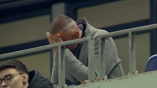 FOTO | Viitorul antrenor al Universității Craiova și-a pus mâinile în cap când a văzut o fază din derby-ul cu FC U