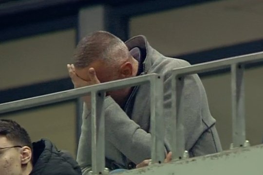 FOTO | Viitorul antrenor al Universității Craiova și-a pus mâinile în cap când a văzut o fază din derby-ul cu FC U