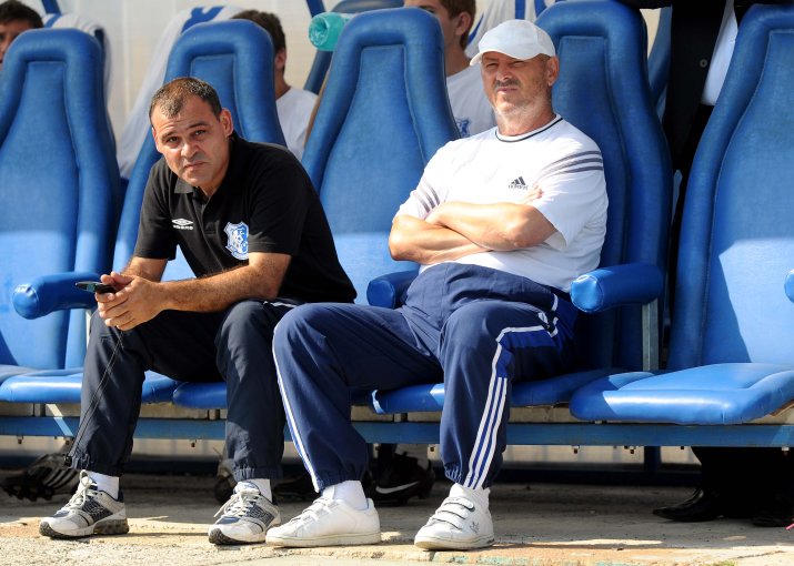 Ioan Sdrobiș, în dreapta, are 77 de ani, sursă foto: Sport Pictures