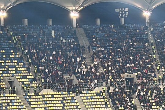 FOTO + VIDEO | O parte dintre fanii Rapidului au reușit să se ”infiltreze” lângă suporterii FCSB! Cum au fost surprinși pe Arena Națională