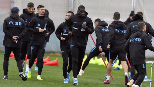 Rapid transferă un fotbalist care s-a făcut de râs la FCSB! Când va semna jucătorul