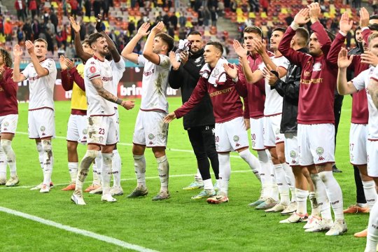 EXCLUSIV | Primul jucător care ar putea pleca în iarnă de la Rapid. Este nemulțumit că joacă prea puțin