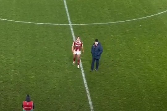 Ce au făcut fanii Rapidului când Jayson Papeau a părăsit terenul după eșecul cu FC Voluntari