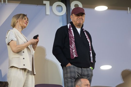 Prima și singura reacție a lui Dan Șucu după ce a fost contestat în premieră de fanii Rapidului: ”Nu e așa?”