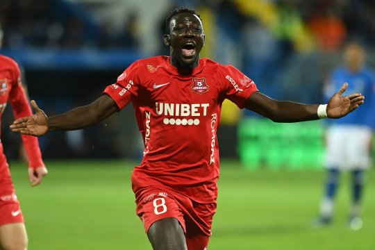 Conducerea Rapidului reacționează după ce Baba Alhassan a acceptat oferta FCSB-ului
