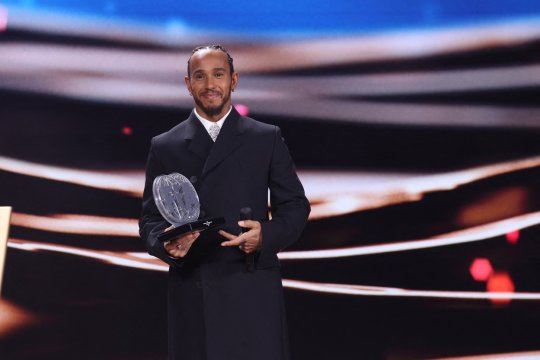 Lewis Hamilton, protest inedit la Gala FIA 2023: nu a acceptat premiul pentru locul III ocupat la finalul acestui sezon