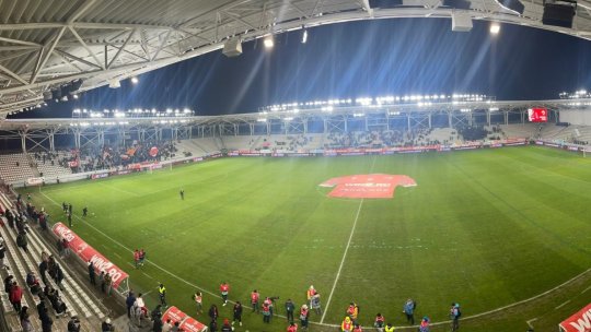 5 lucruri care nu s-au văzut la TV la Dinamo - U Cluj: gestul lui Nistor, evenimente în tribună și doi suporteri speciali