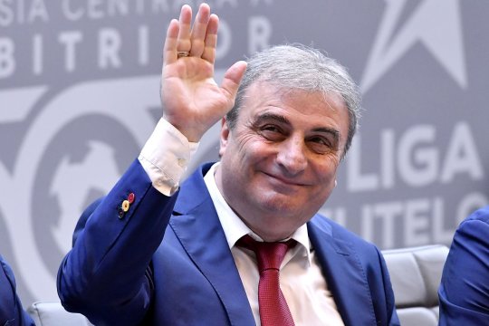 Mihai Stoichiță, prima reacție după controversa din CFR Cluj - FCSB. Cui i-a luat partea directorul tehnic de la FRF: ”Nu mai înțeleg nimic”