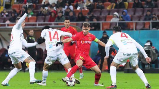 FCSB - Hermannstadt 3-0, ACUM, LIVE TEXT, pe iAMsport.ro. Spectacol roș-albastru pe Arena Națională. Florinel Coman marchează golul cu numărul trei al partidei