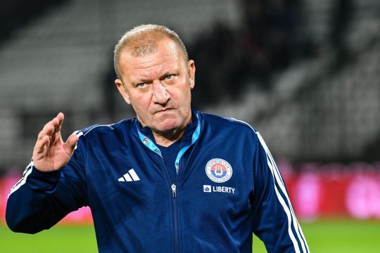 Strigătul de "disperare" al lui Dorinel Munteanu după ce a dus-o pe Oțelul la 3 puncte de play-off: "Încerc în fiecare zi să conving oamenii"