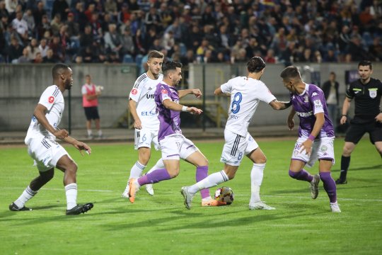 FC Botoșani - Rapid 0-0. Giuleștenii, tot mai departe de titlu după remiza cu ultima clasată