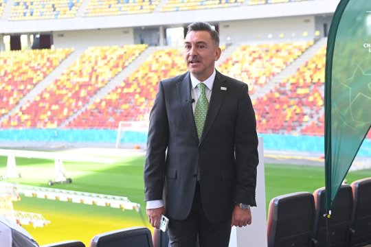 Cum a reacționat Ilie Dumitrescu după discursul dur ținut de Leo Grozavu, la finalul înfrângerii cu FCSB: ”Aici este sărăcia”