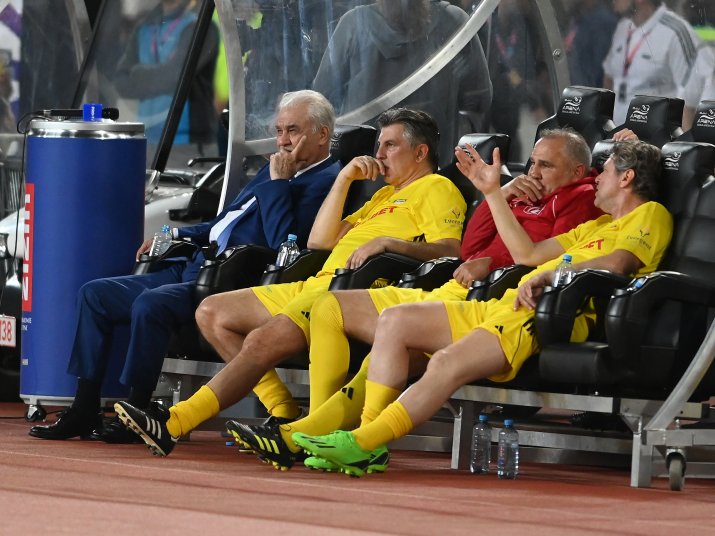 Iordănescu, Lupescu, Mihali și Răducioiu, astă vară, la Cluj, la un meci de old-boys