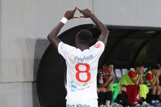 S-a terminat vacanța? După ce a lipsit cu FCSB, Baba Alhassan a fost titular în Hermannstadt - Sepsi