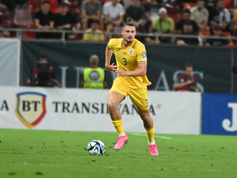 Radu Drăgușin în meciul de fotbal dintre România și Kosovo, din cadrul preliminariilor Campionatului European 2024, Arena Națională, 12 septembrie 2023