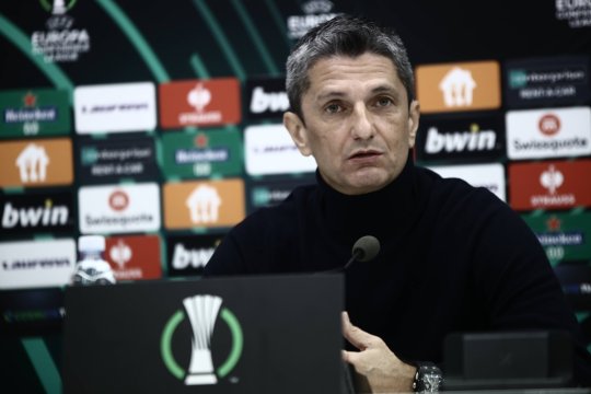 Răzvan Lucescu a vorbit deschis despre lupta la titlu din România! Antrenorul trage un semnal de alarmă pentru FCSB