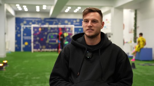 Interviu cu Dennis Politic, "câinele" crescut în academia "diavolilor": "Asta mi-a zis Sir Alex Ferguson! Sigur se referea la Cristiano Ronaldo"