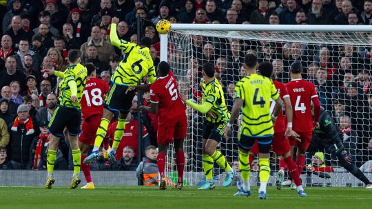 ”Spectacolul numit Premier League”. Dumitru Graur scrie despre magia fotbalului englez