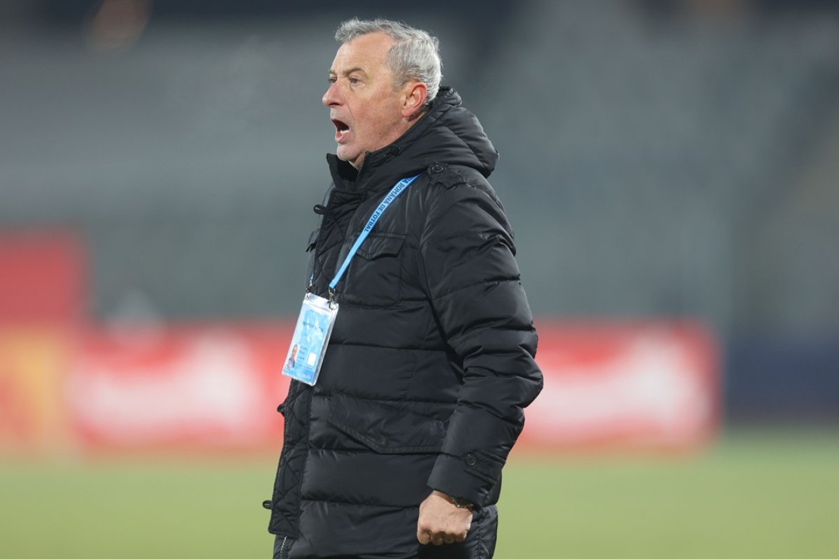 UTA se află în prezent pe locul al 12-lea în Superligă, cu 24 de puncte după 21 de etape