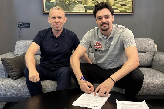 O nouă lovitură pentru Adi Petre. Atacantul rămâne liber de contract în această iarnă: ”El pleacă sigur”