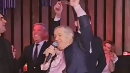 Noi imagini cu Gigi Becali de la cununia lui Ianis Hagi. Patronul FCSB s-a dezlănțuit pe scenă