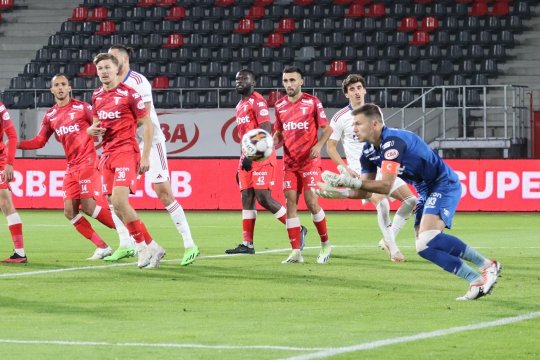 Un fotbalist de bază de la UTA ia în calcul plecarea de la Arad: ”Vă dați seama că în momentul ăsta chiar mă gândesc”