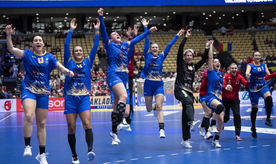 Naționala de handbal feminin a României, după succesul cu Serbia