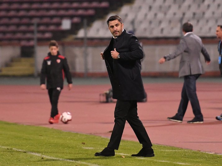 Claudiu Niculescu, la unul dintre meciurile în care a fost antrenor al lui Dinamo