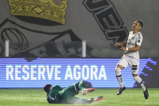 Santos, echipa care i-a făcut ”mari” pe Neymar și Pele, a retrogradat pentru prima dată în istoria clubului