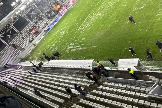 Fostul jucător al lui Dinamo a înfruntat frigul și a fost prezent pe Arcul de Triumf la meciul cu Oțelul Galați
