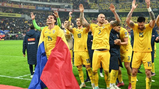 Denis Alibec dă din vestiar! Secretul calificării, meritul lui Edi Iordănescu și răspuns pentru critici: "Mă așteptam la altceva din partea lor"