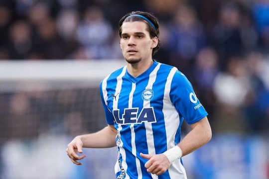 Ce notă a primit Ianis Hagi după ce Alaves a pierdut în ultima etapă din La Liga