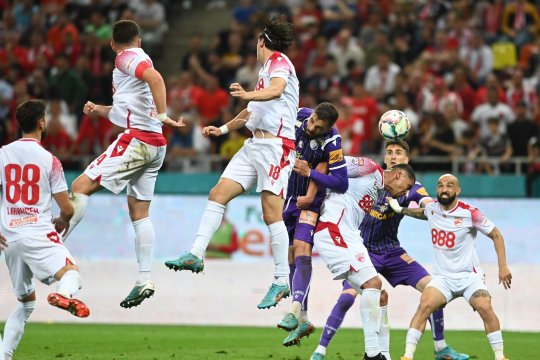 „Câini” turbați. Dinamo se dezlănțuie în baraj și este ca și revenită în Liga 1: Dinamo - FC Argeș 6-1