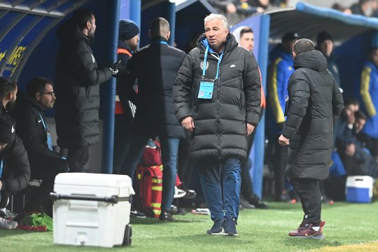 Dan Petrescu pleacă din Europa? Presa i-a anunțat deja venirea