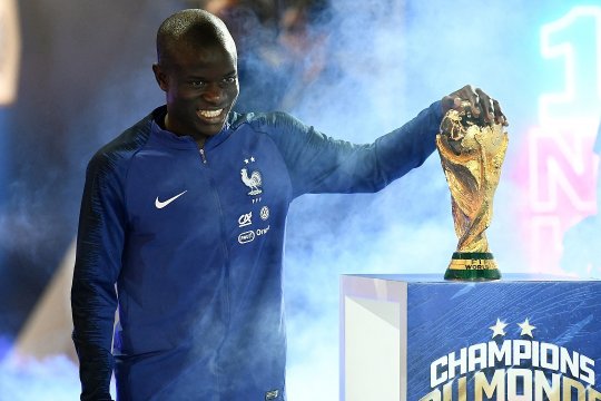 Cum ar arăta un prim 11 ideal format din jucători care rămân liberi de contract în vară. De Gea, Di Maria sau Kante, printre variante