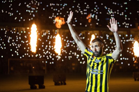 Karim Benzema a avut parte de o super prezentare în Arabia Saudită. Peste 60.000 de suporteri ai echipei Al Ittihad au venit să îl vadă pe atacantul francez