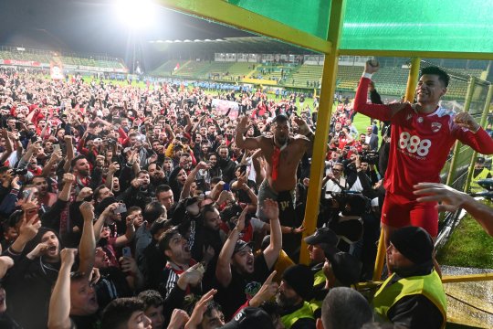 ”Câinii” sunt pregătiți de SuperLiga! Suporterii dinamoviști au cumpărat peste 1.000 de abonamente în doar câteva ore de la anunțarea lor