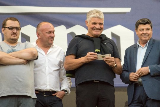 INTERVIU | Ioan Andone, despre ”renașterea” Corvinului: ”Sper în viitor să vedem echipa în Liga 1”. Ce spune de promovare ”minune” a lui Dinamo și transferurile Rapidului